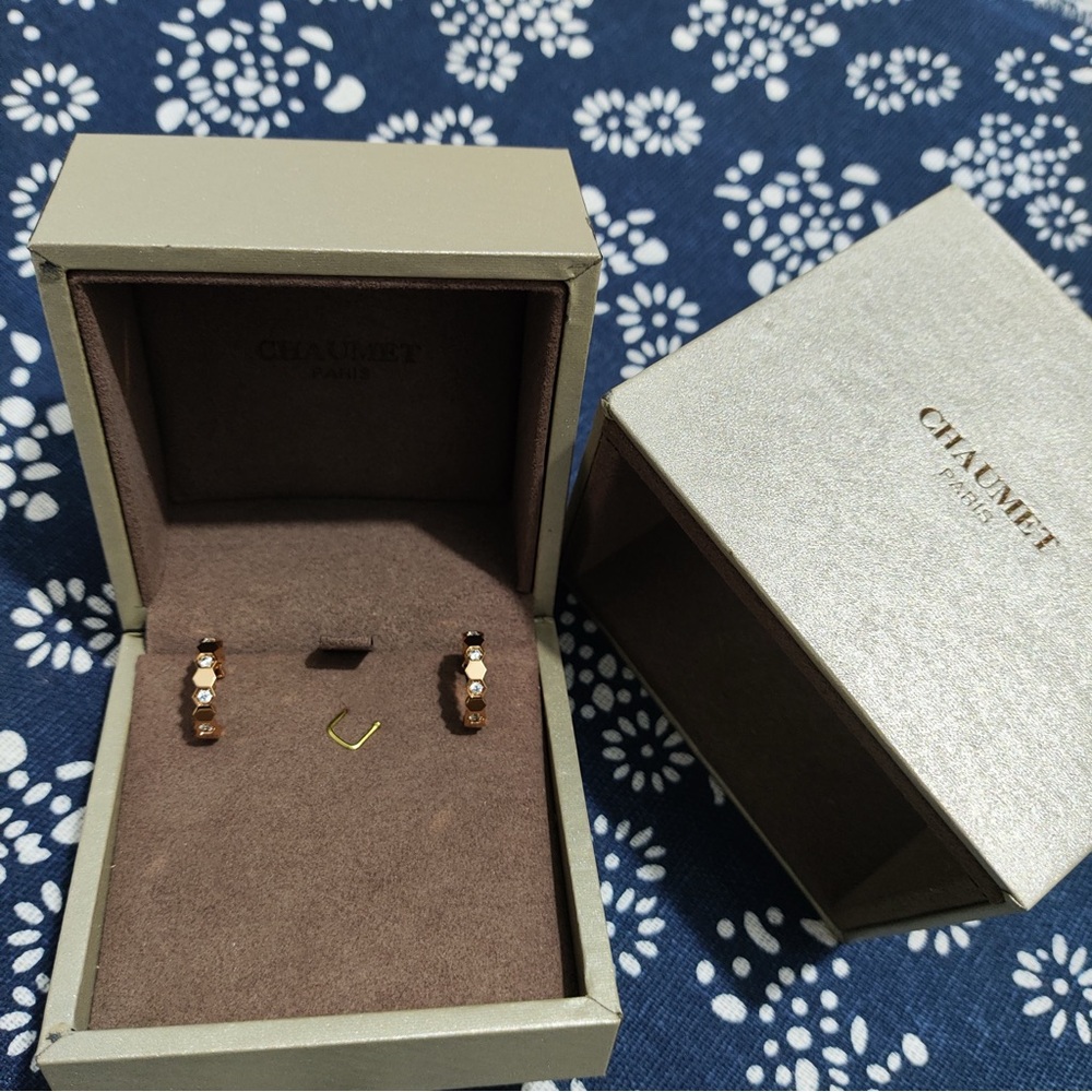 CHAUMET AU750 Rose Gold Hexagonal Sparkling Hoop Earrings